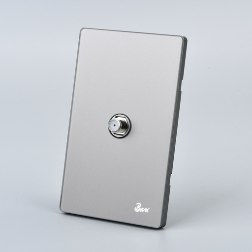 [INT.15.06] Toma para TV Serie Cenere